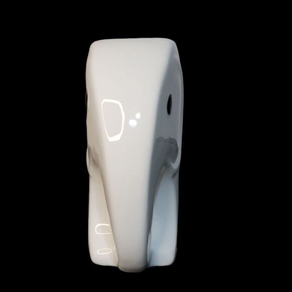Lucky Bamboo White Elephant Planter/Vase - Picture 4 of 10
